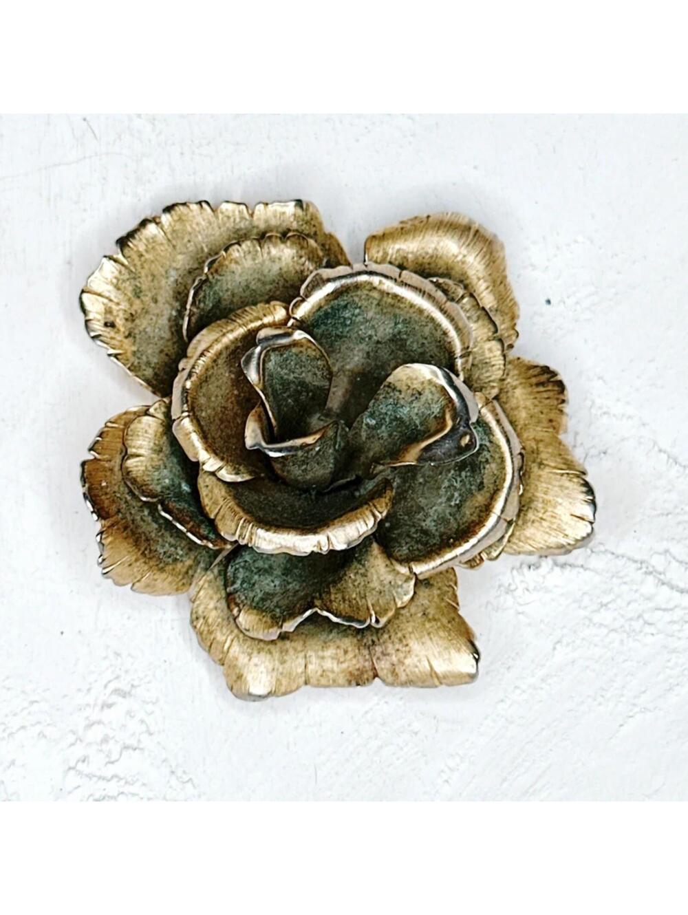 477u. Giovanni Rose Brooch Goldtone
